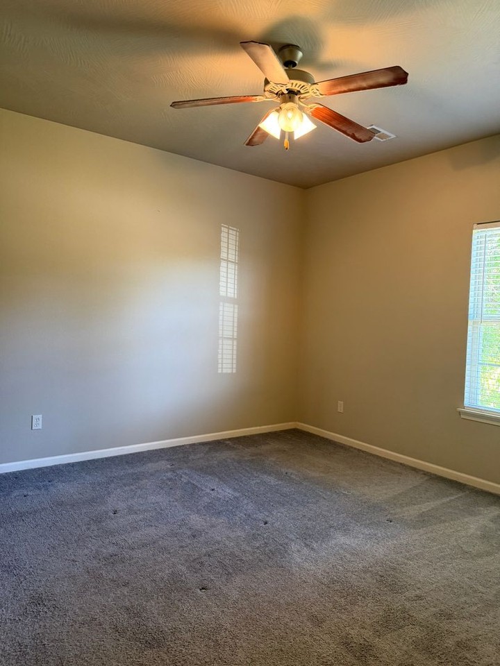 3123 W Sexton St - Photo 7 of 10
