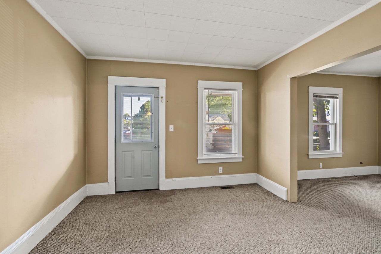 22 Marcelle St - Photo 5 of 21