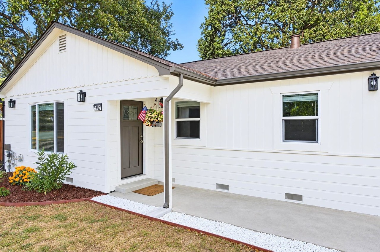 2480 Buena Vista Ave - Photo 3 of 40