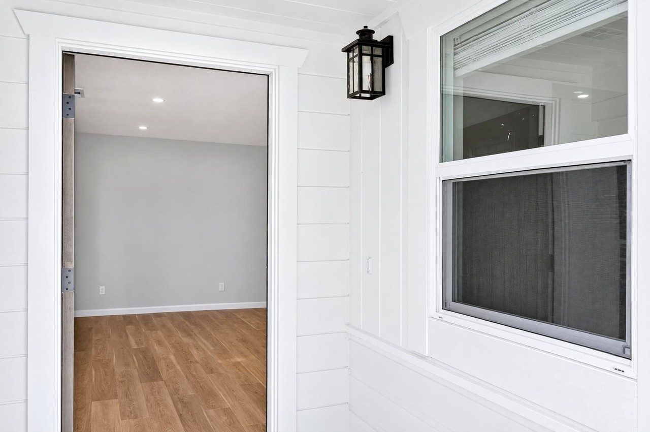 2480 Buena Vista Ave - Photo 6 of 40