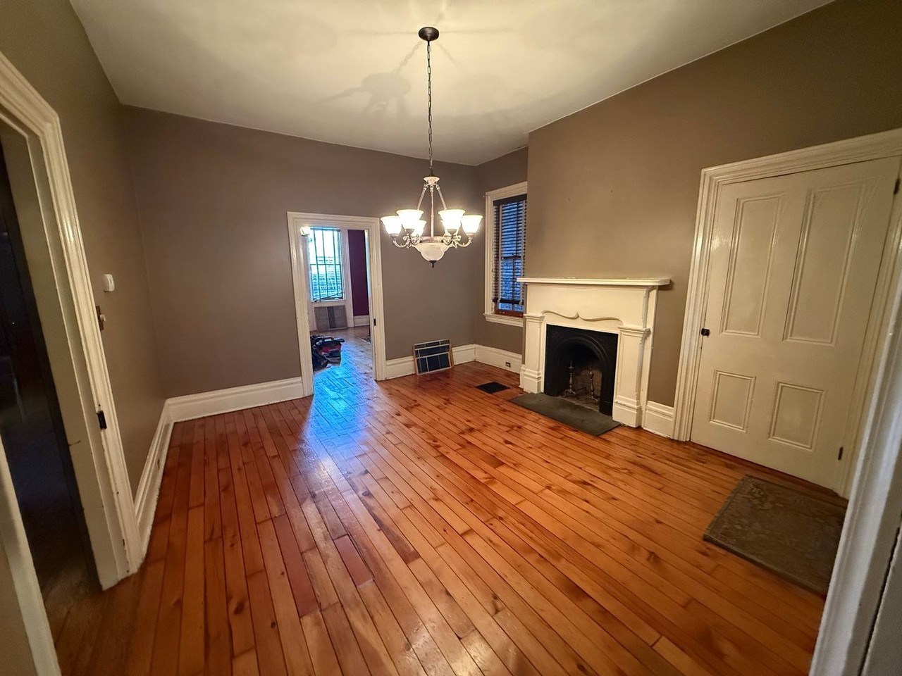 168 41st St - Photo 6 of 22