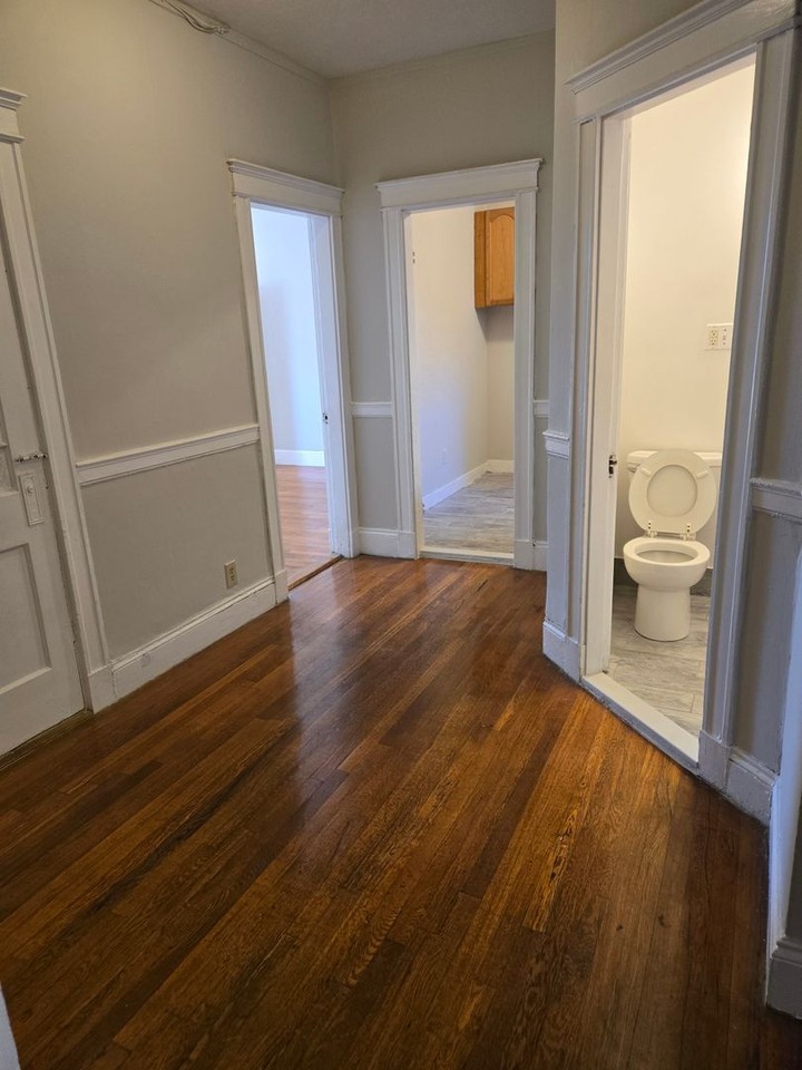 1173 Commonwealth Ave - Photo 2 of 16