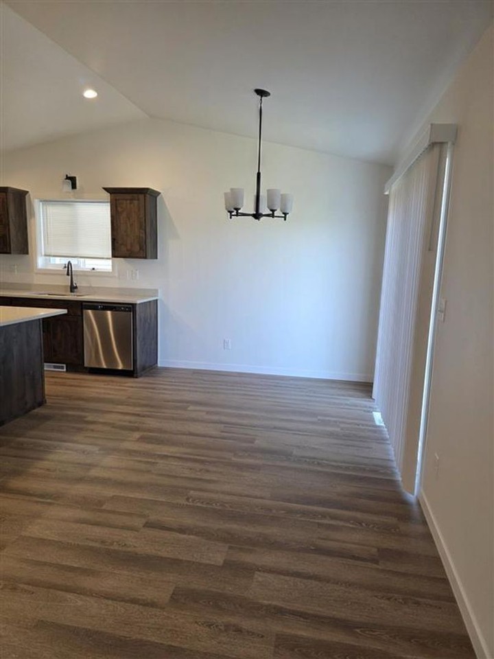6743 68th Ave S - Photo 4 of 16