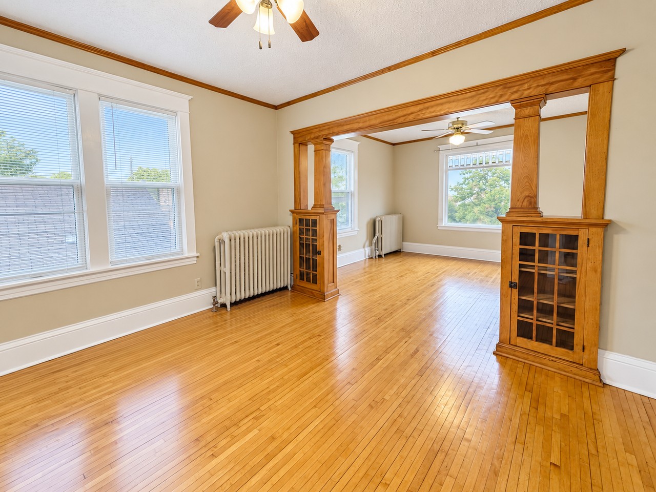 820 Como Ave - Photo 3 of 10