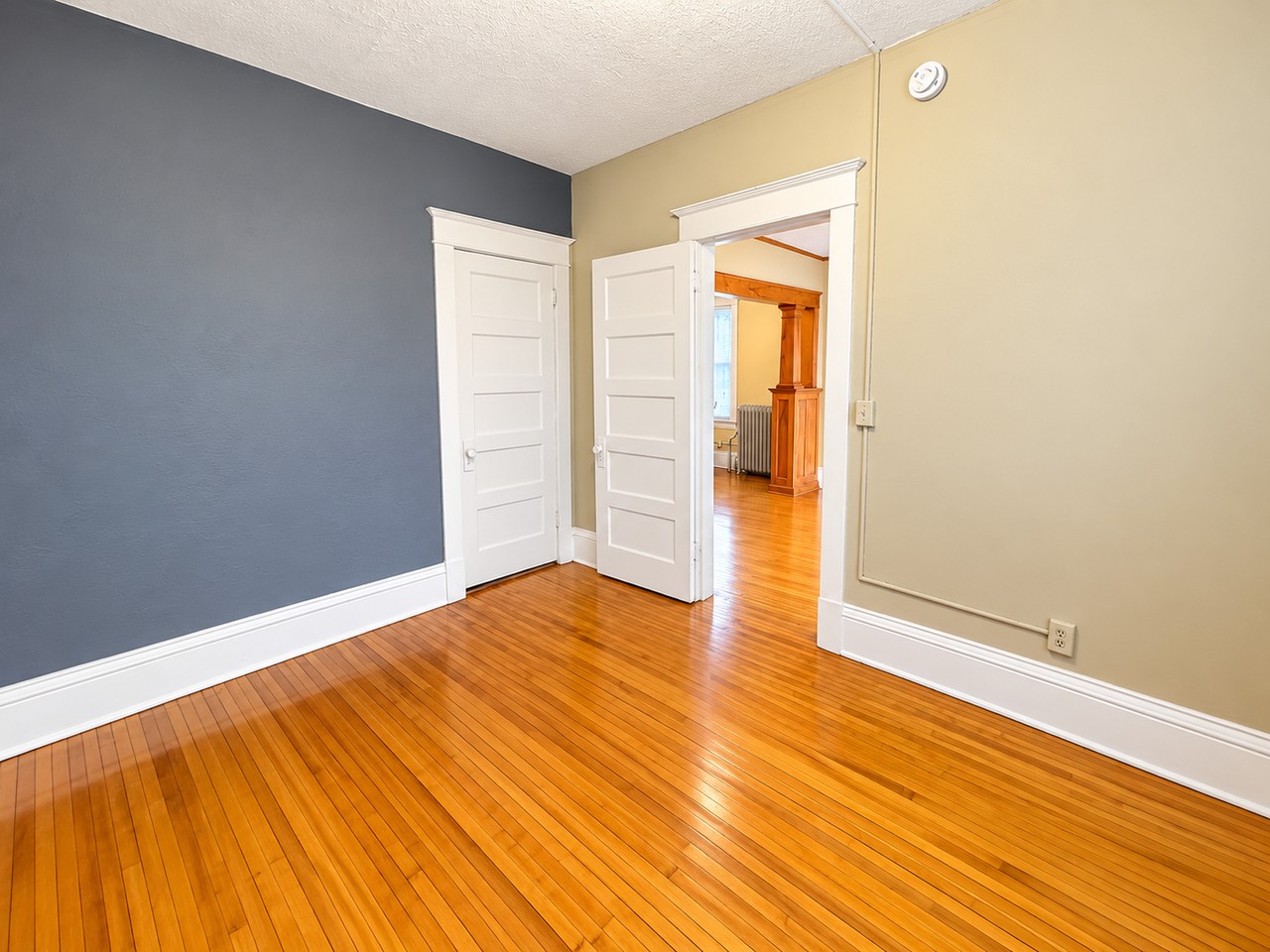 820 Como Ave - Photo 5 of 10