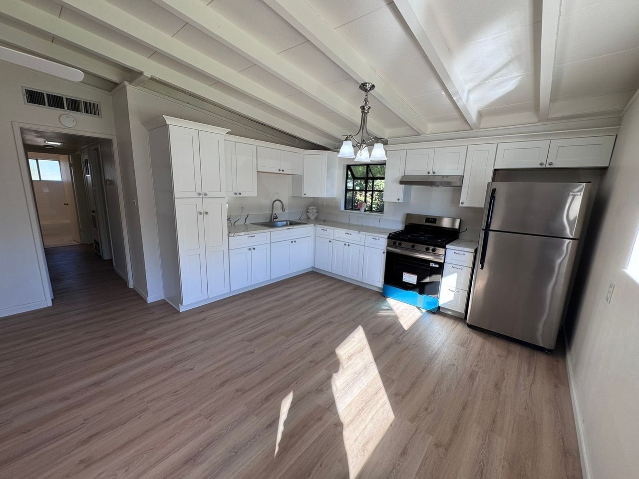 732 Kegle Dr - Photo 6 of 24