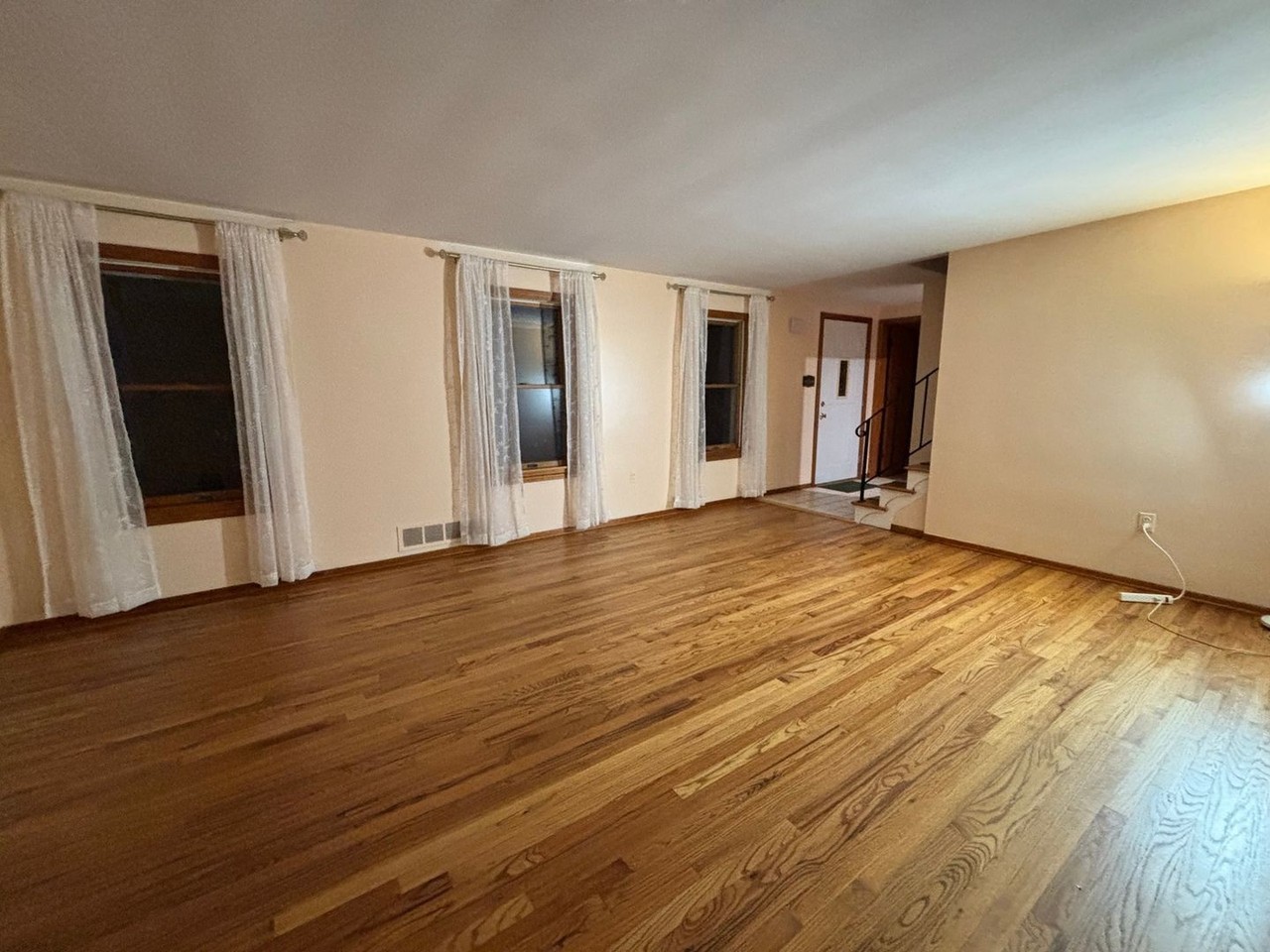 36 Lemoyne Ave - Photo 7 of 34