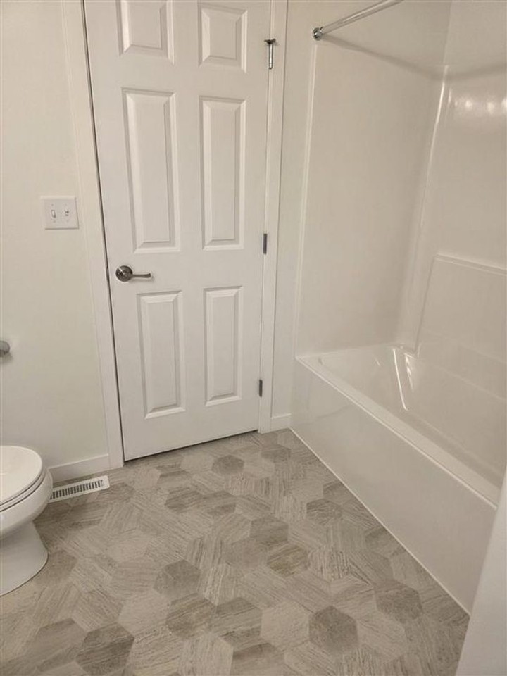 6735 68th Ave S - Photo 5 of 16