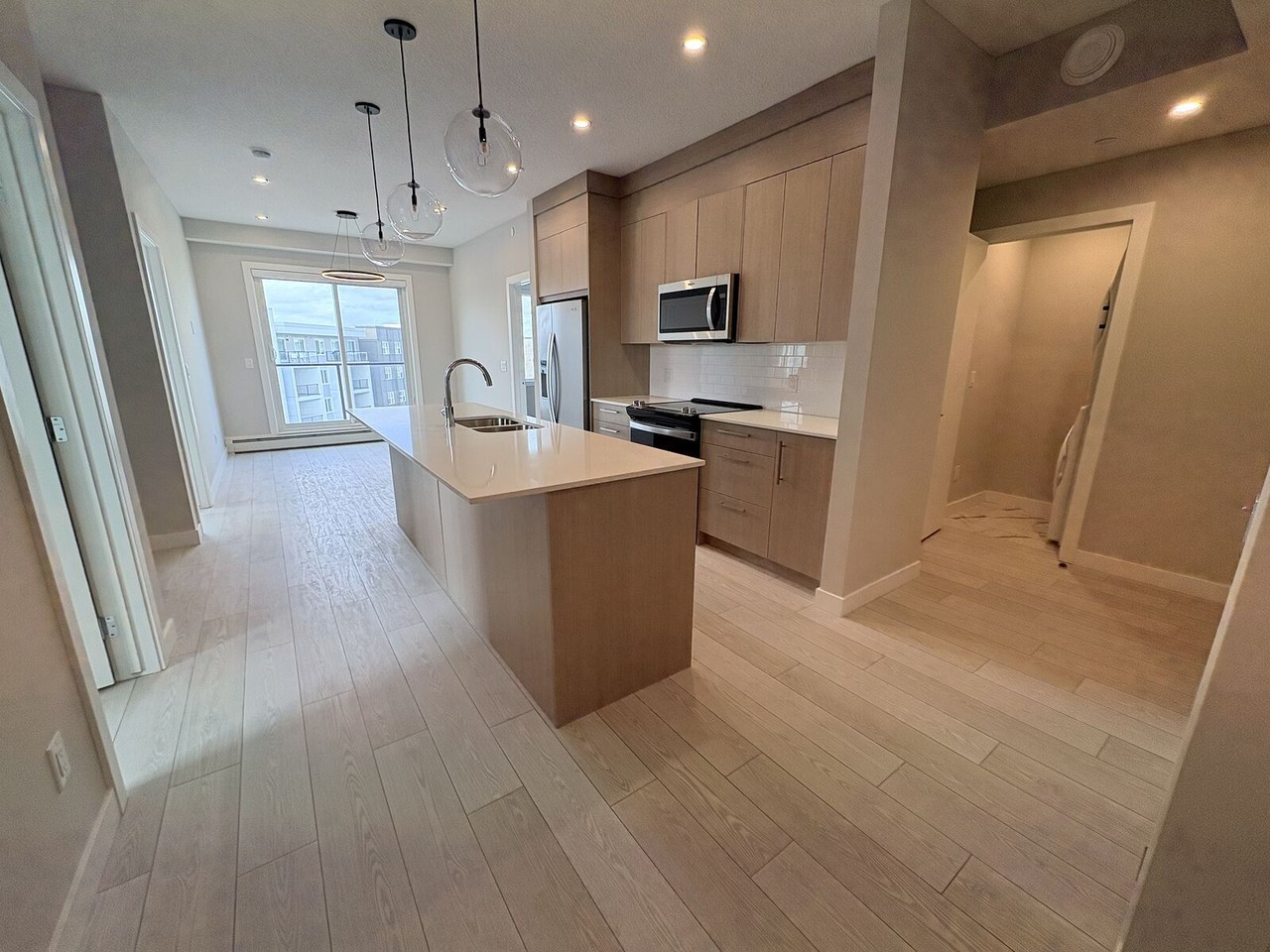 265 Wolf Willow Blvd Se - Photo 2 of 5