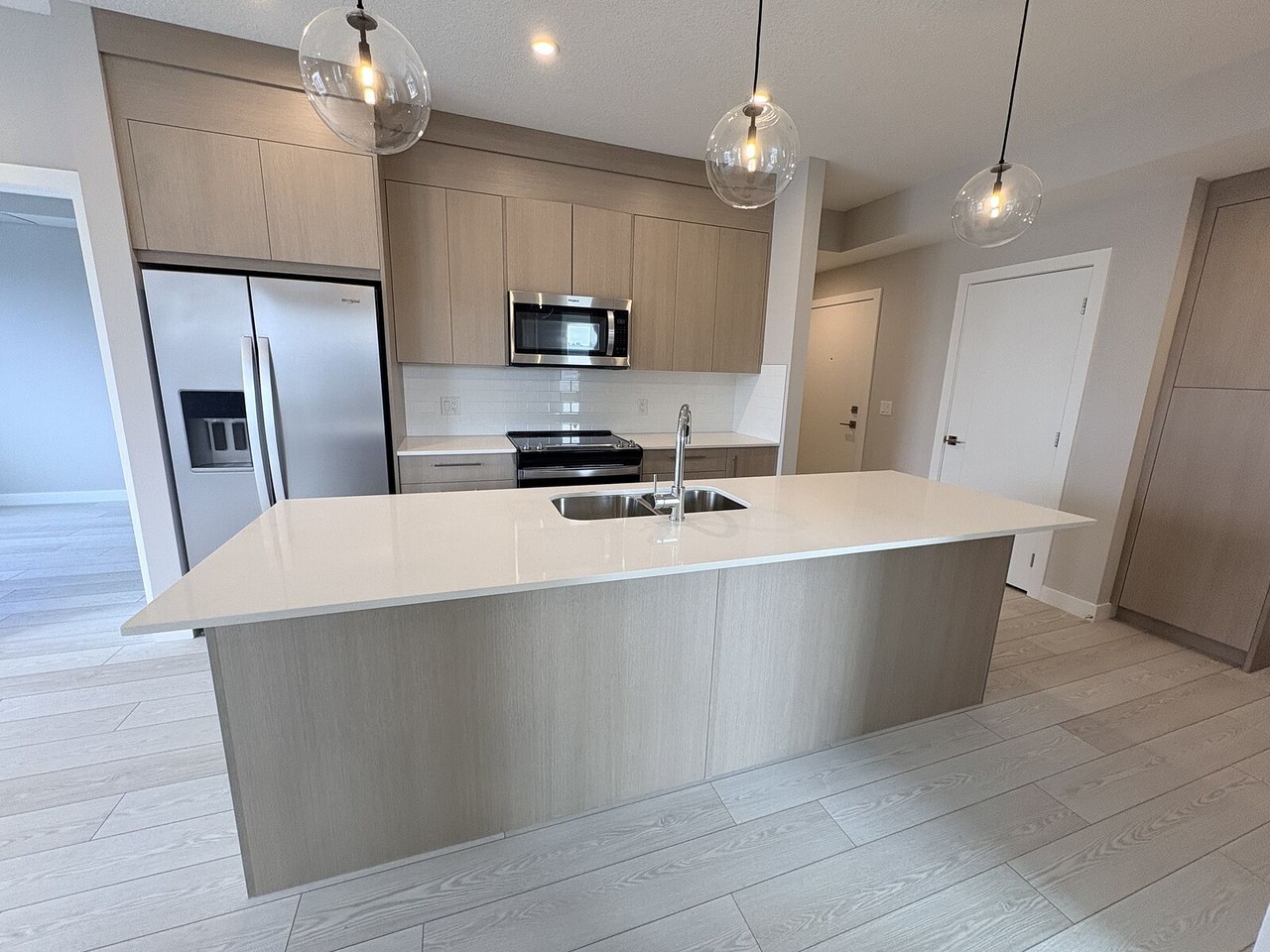 265 Wolf Willow Blvd Se - Photo 5 of 5