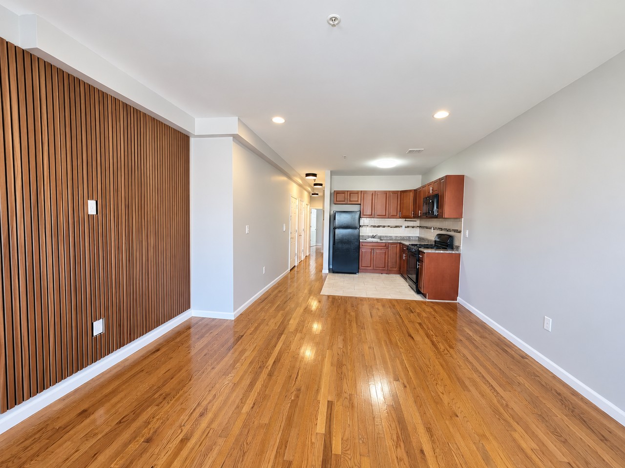 5 Hayward St #2R - Photo 2 of 8