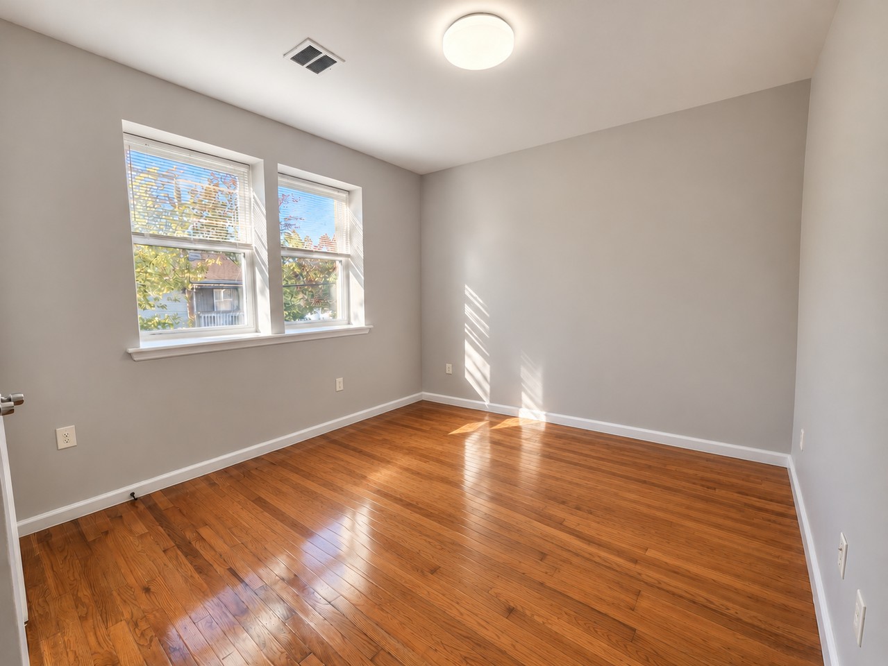 5 Hayward St #2R - Photo 6 of 8