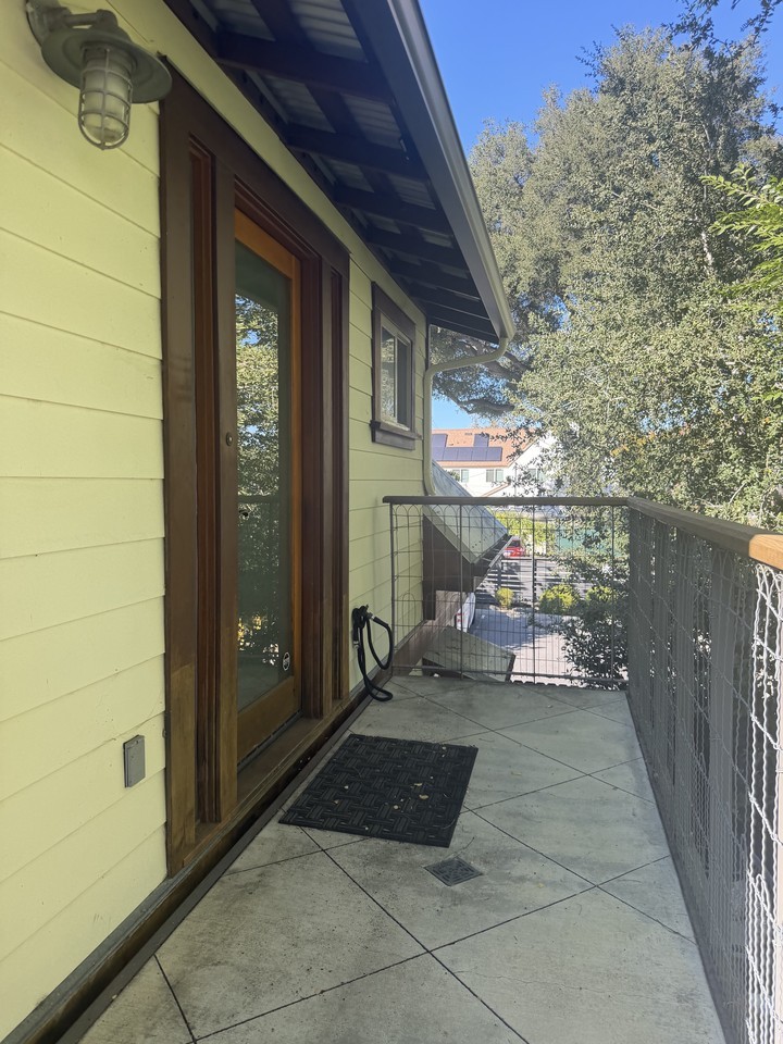 629 19th St #629 - Photo 3 of 12