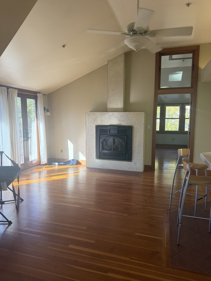 629 19th St #629 - Photo 5 of 12