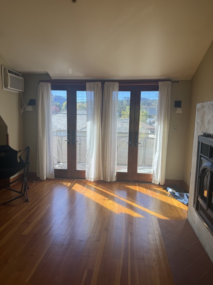 629 19th St #629 - Photo 7 of 12