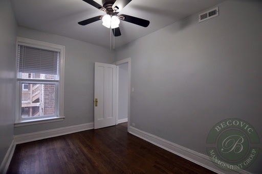 1106 W Glenlake Ave #3rdFL - Photo 6 of 17