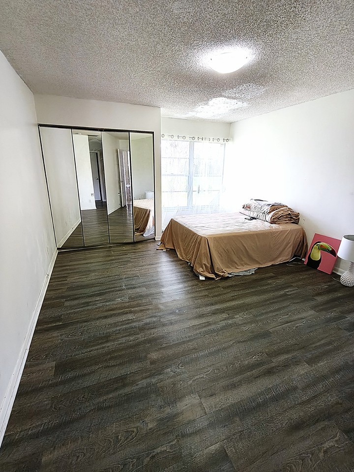 15747 Woodgate Pl #15747 - Photo 2 of 13