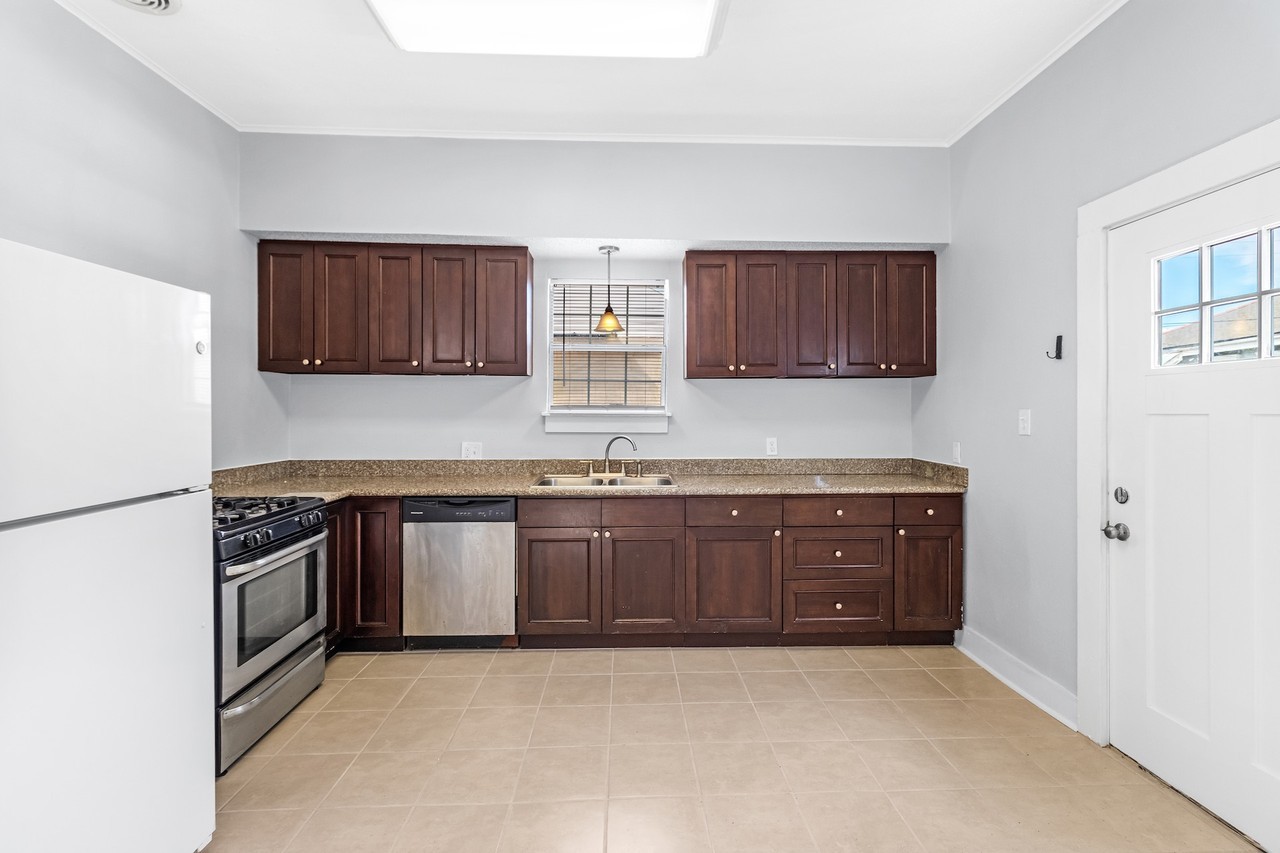 728 Philip St #NA - Photo 5 of 15