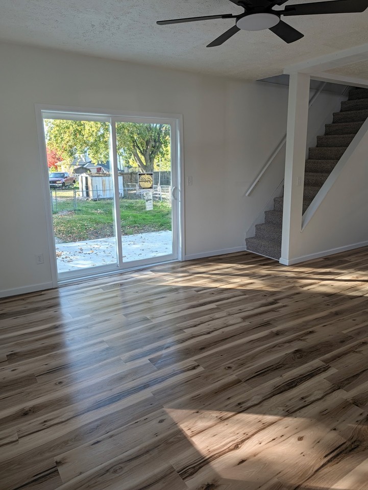 501 Scranton Ave #NA - Photo 4 of 10