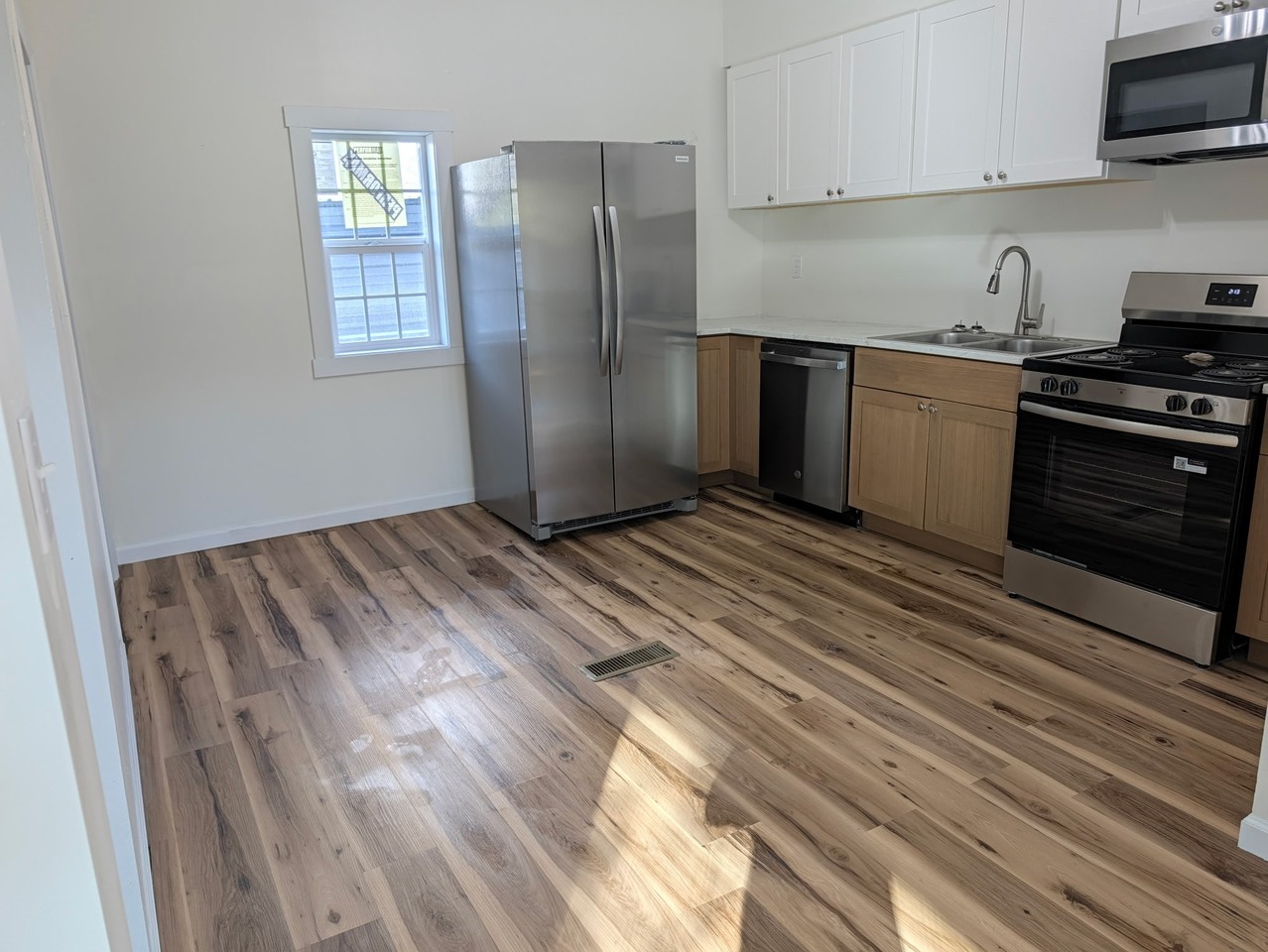 501 Scranton Ave #NA - Photo 6 of 10