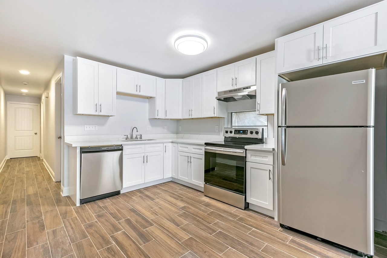 2508 Jena St #A - Photo 3 of 10