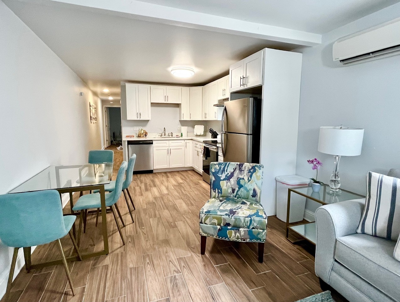 2508 Jena St #A - Photo 4 of 10