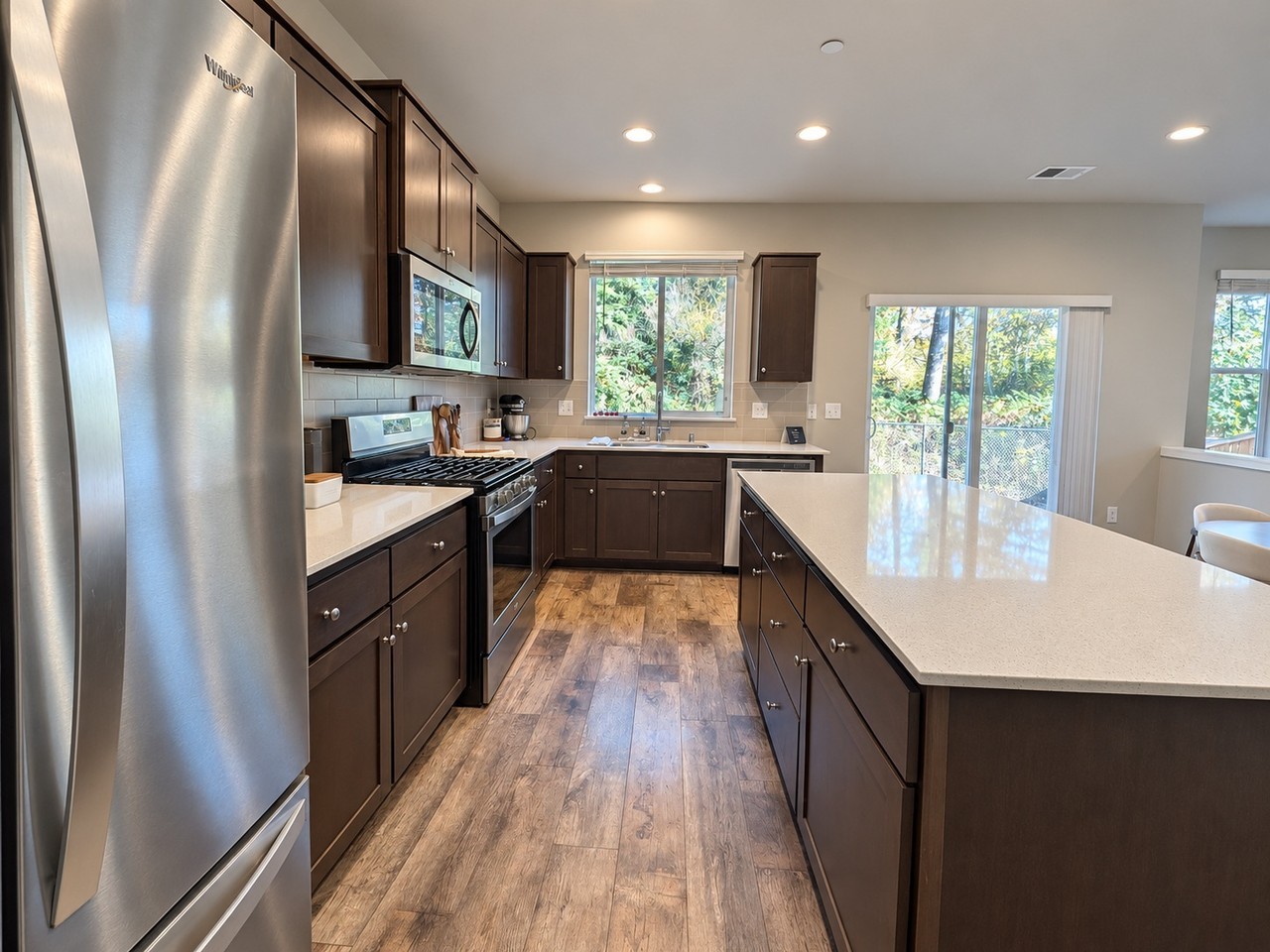 9354 N Alder St #NA - Photo 5 of 21