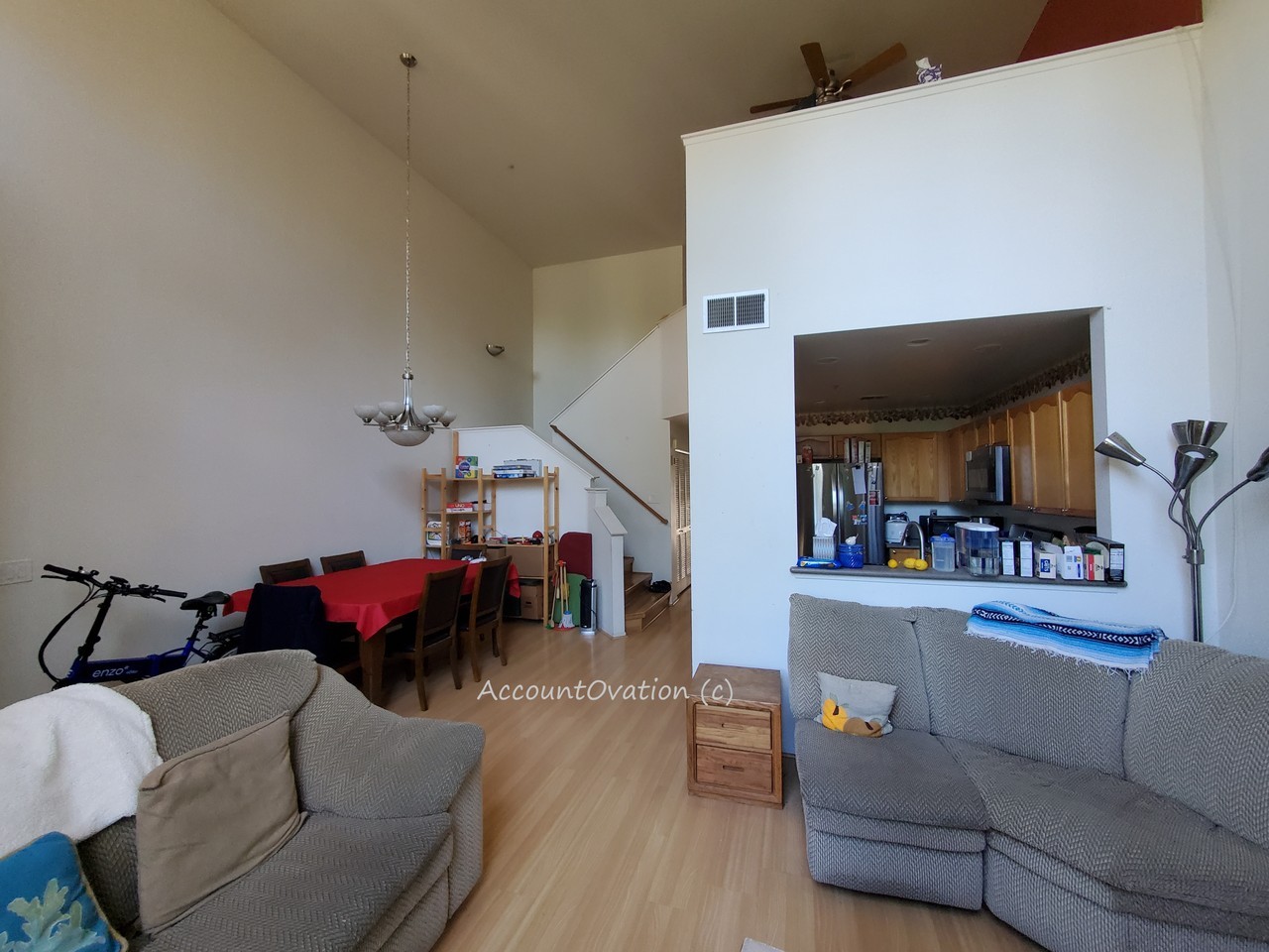 1305 Jamaica Ln - Photo 7 of 11