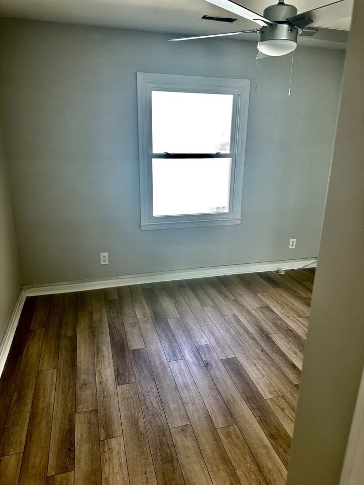 420 Pine Ave #204A - Photo 4 of 8