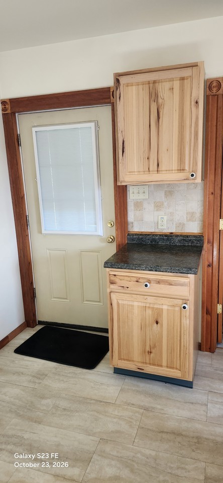 73 N Walnut St - Photo 2 of 19