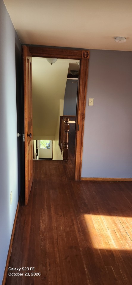 73 N Walnut St - Photo 4 of 19