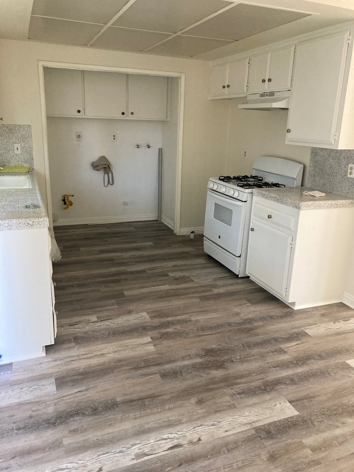 25981 Columbia St #B - Photo 2 of 6