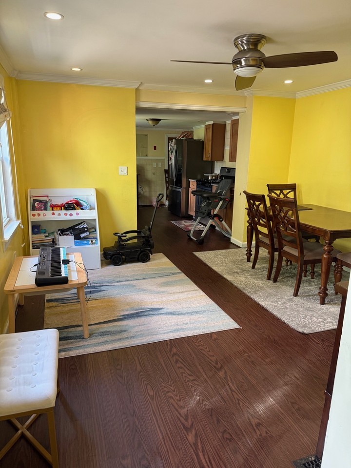 37 Park St #37 - Photo 5 of 15