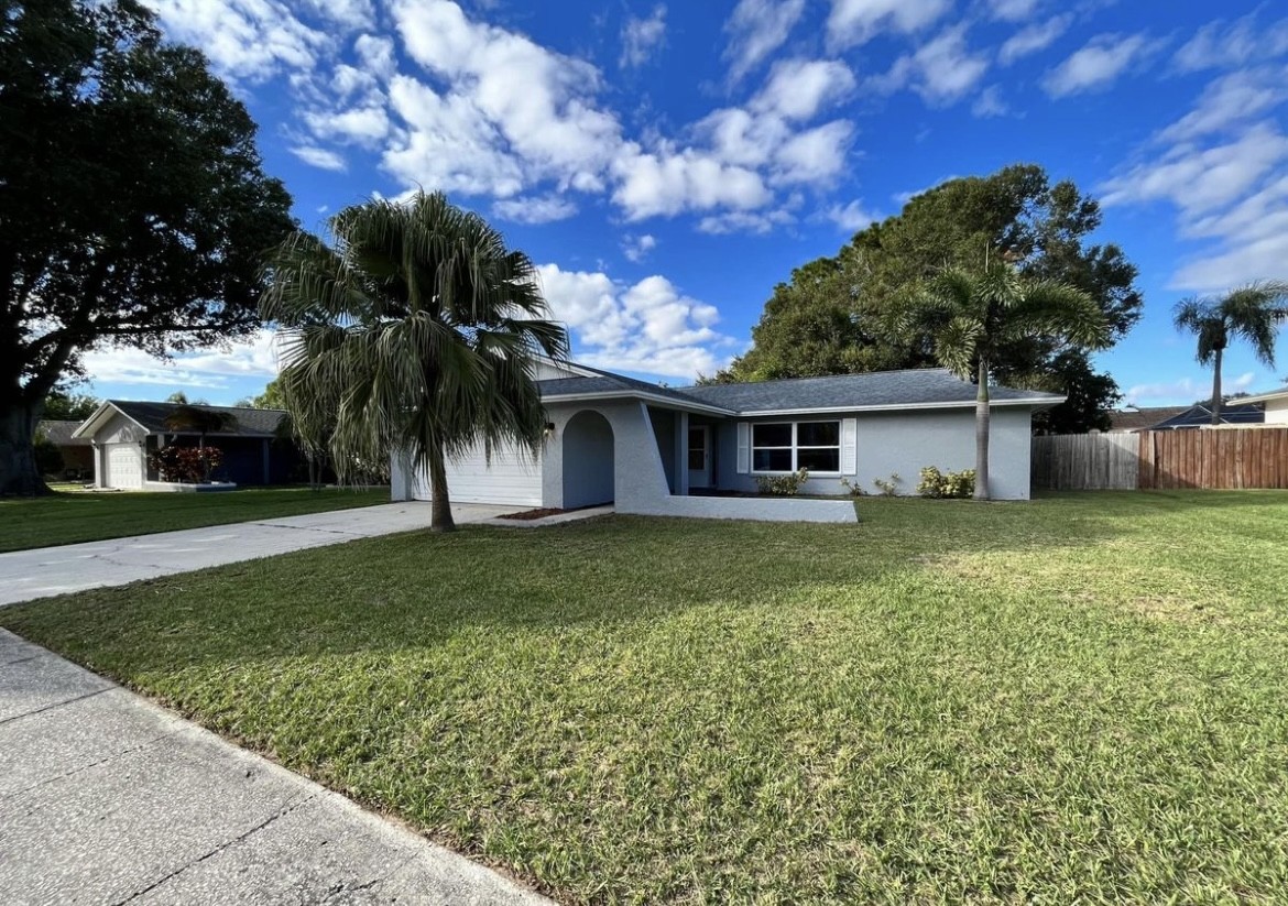 2224 Willow Tree Trl #NA - Photo 2 of 19