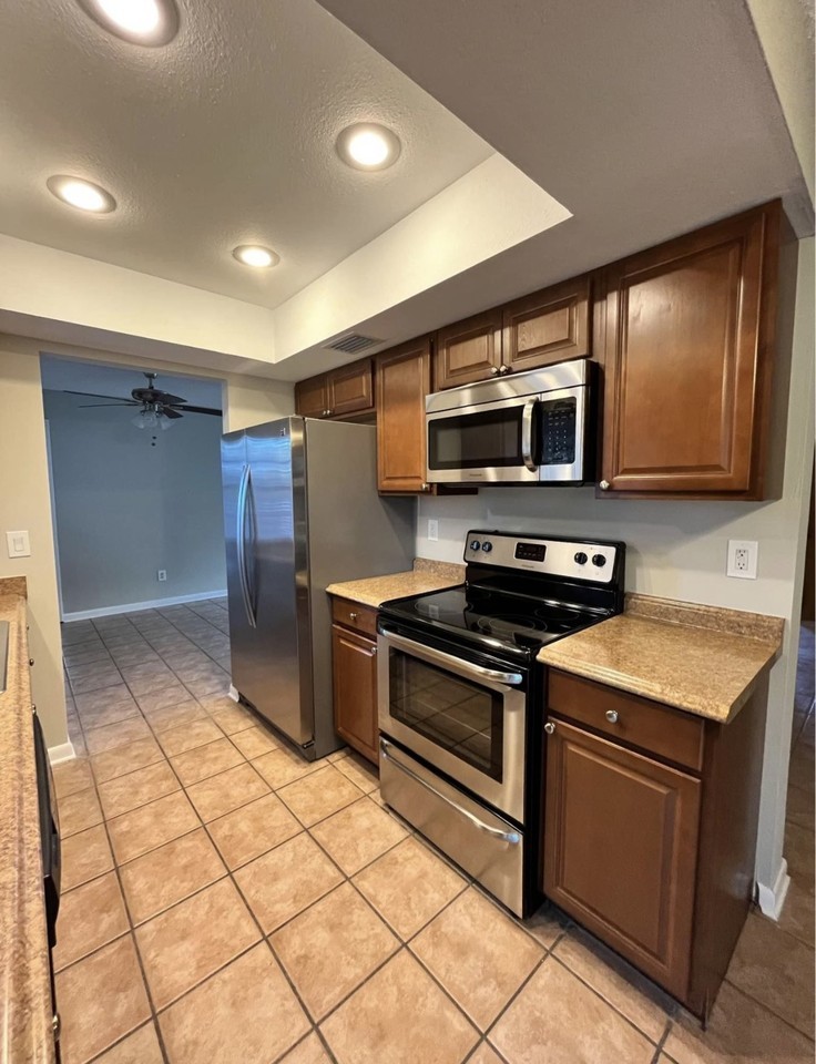 2224 Willow Tree Trl #NA - Photo 7 of 19