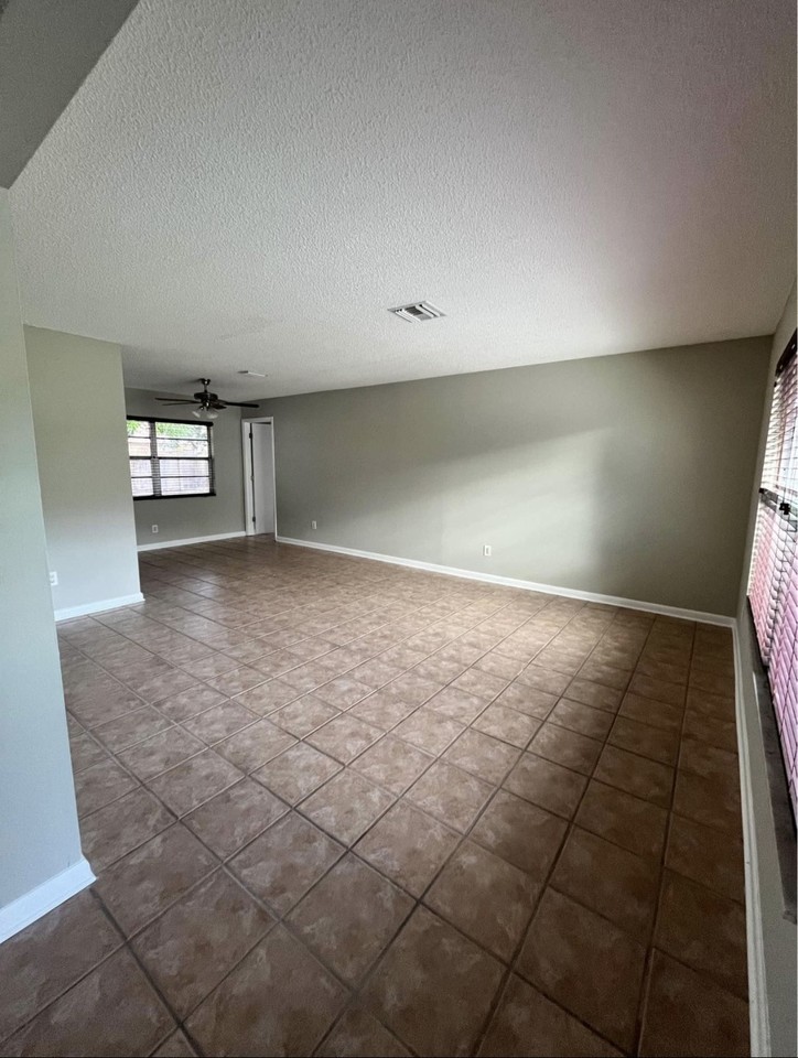 2224 Willow Tree Trl #NA - Photo 5 of 19