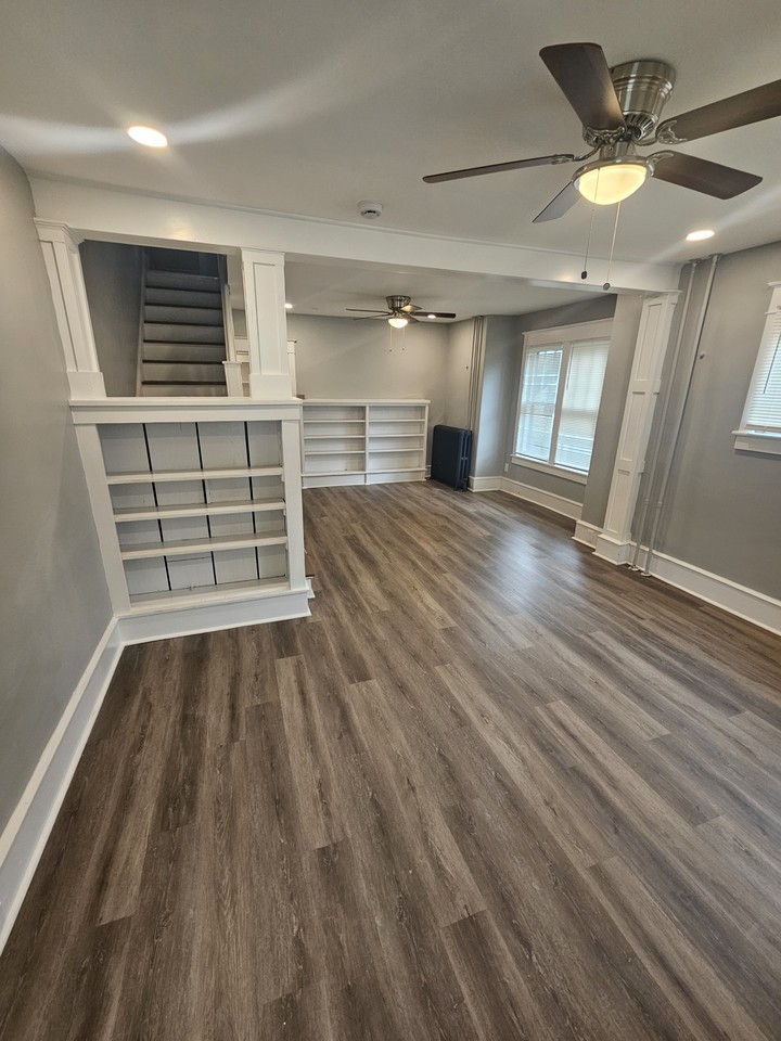 122 W Main St #NA - Photo 2 of 8
