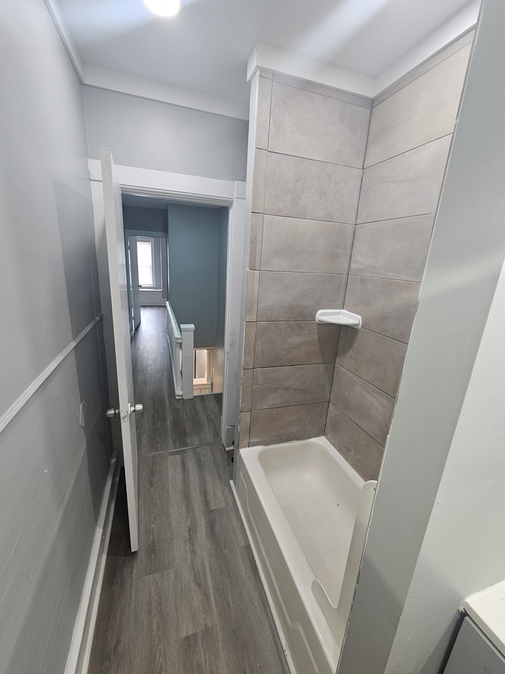 122 W Main St #NA - Photo 4 of 8