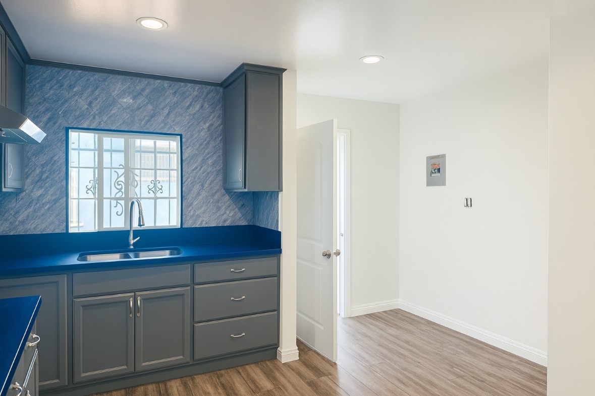 W 27th St #2226 - Photo 2 of 10