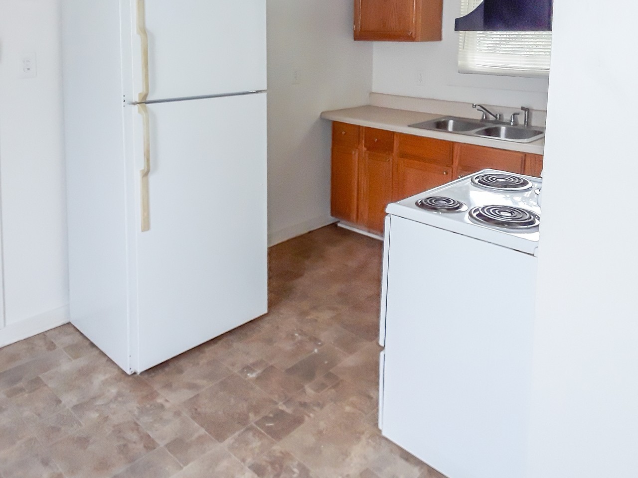 123 Spruce St #NA - Photo 3 of 9
