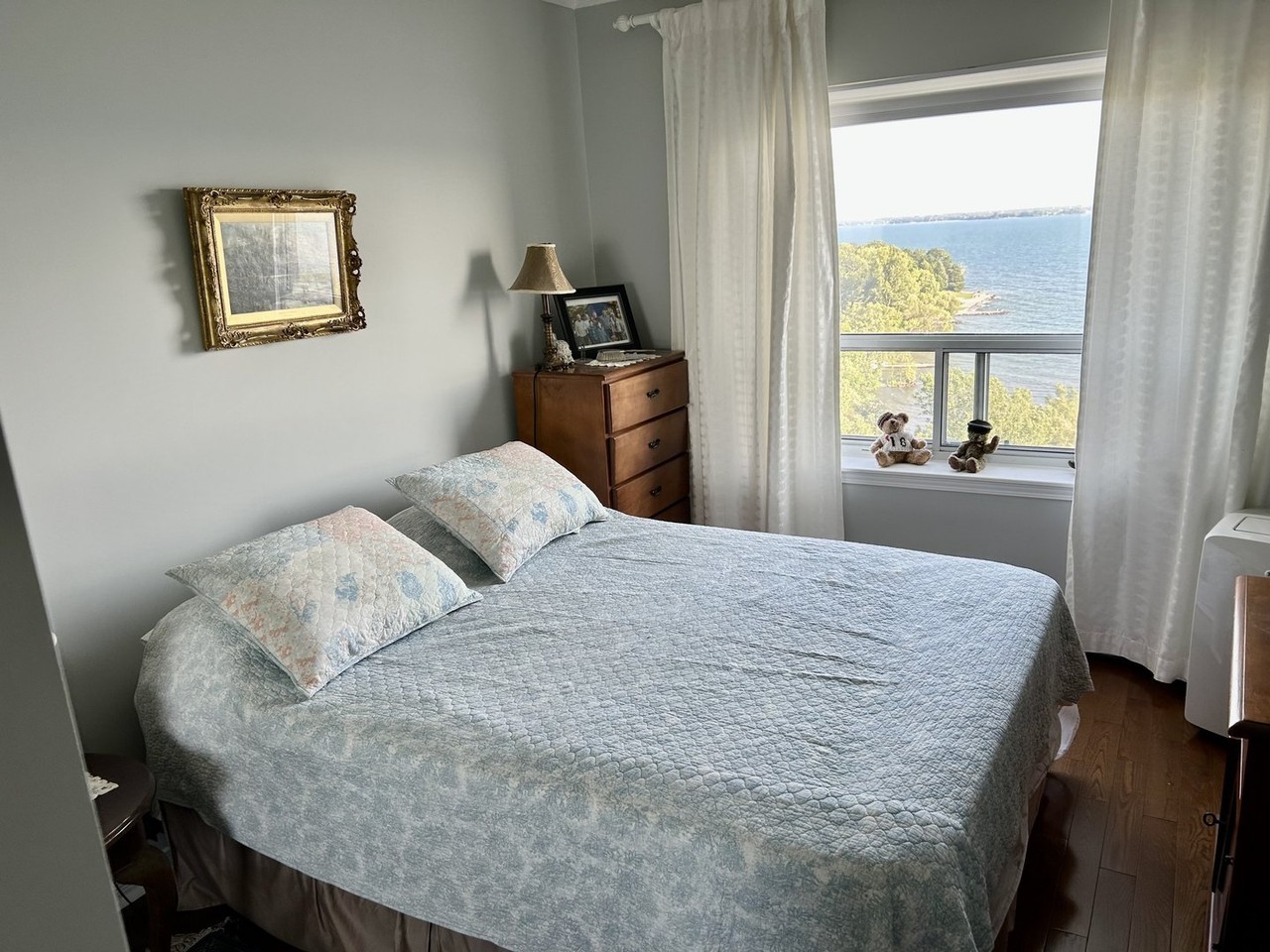 1032 King St W - Photo 6 of 10