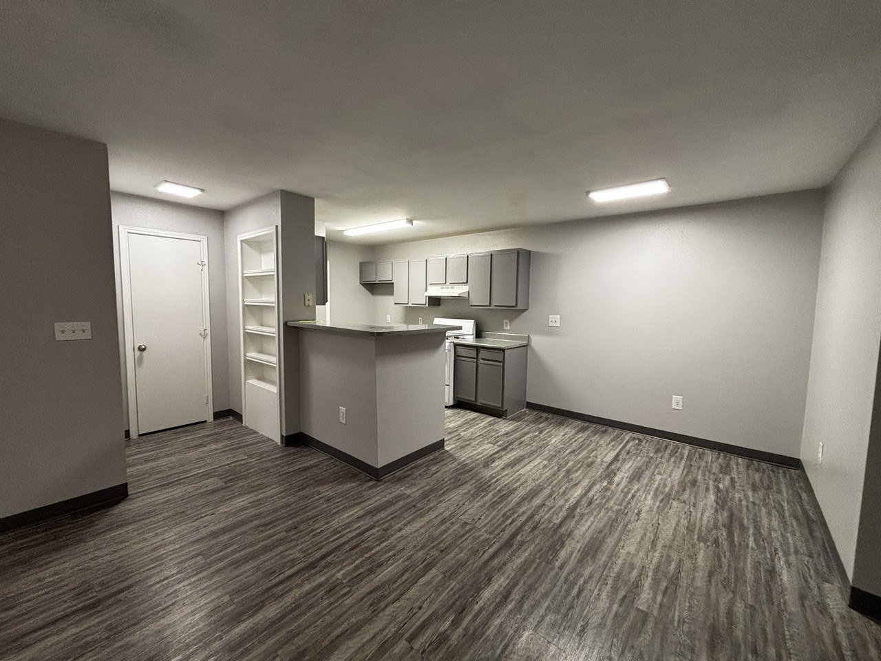 3817 S. Veterans Blvd-1018 #1018-50 - Photo 2 of 12
