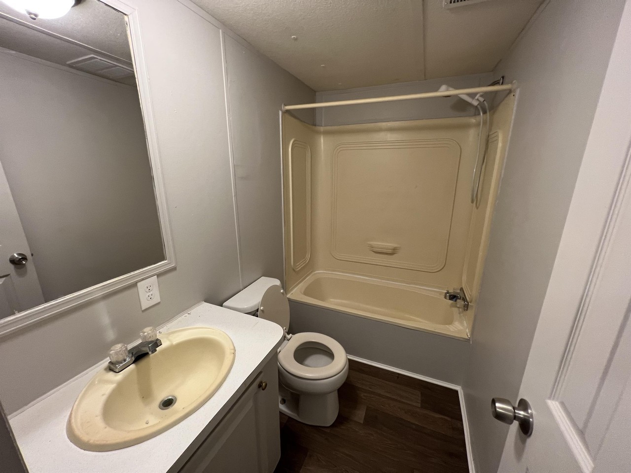 4904 Buttonwood Dr Se - Photo 5 of 10