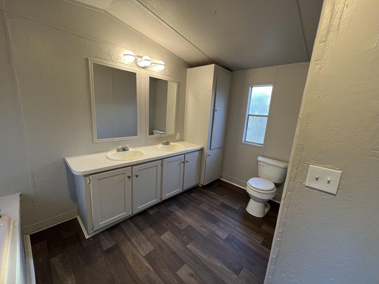 4904 Buttonwood Dr Se - Photo 7 of 10