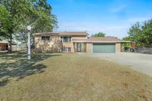 featured image of 7121 Vinewood St