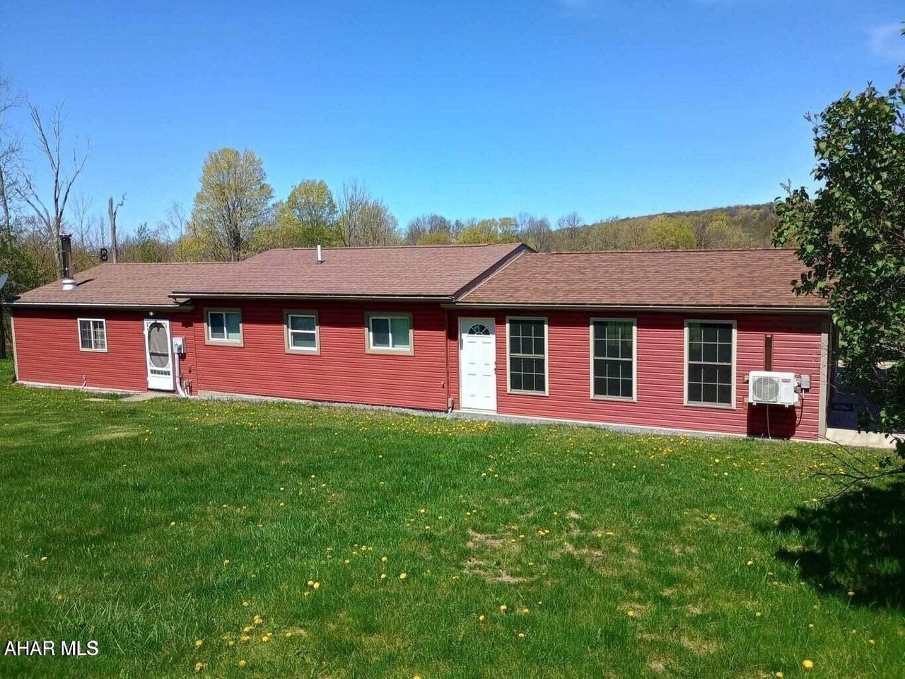 377 Eger Rd - Photo 3 of 22