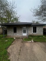 614 Banks St - Photo 1 of 1