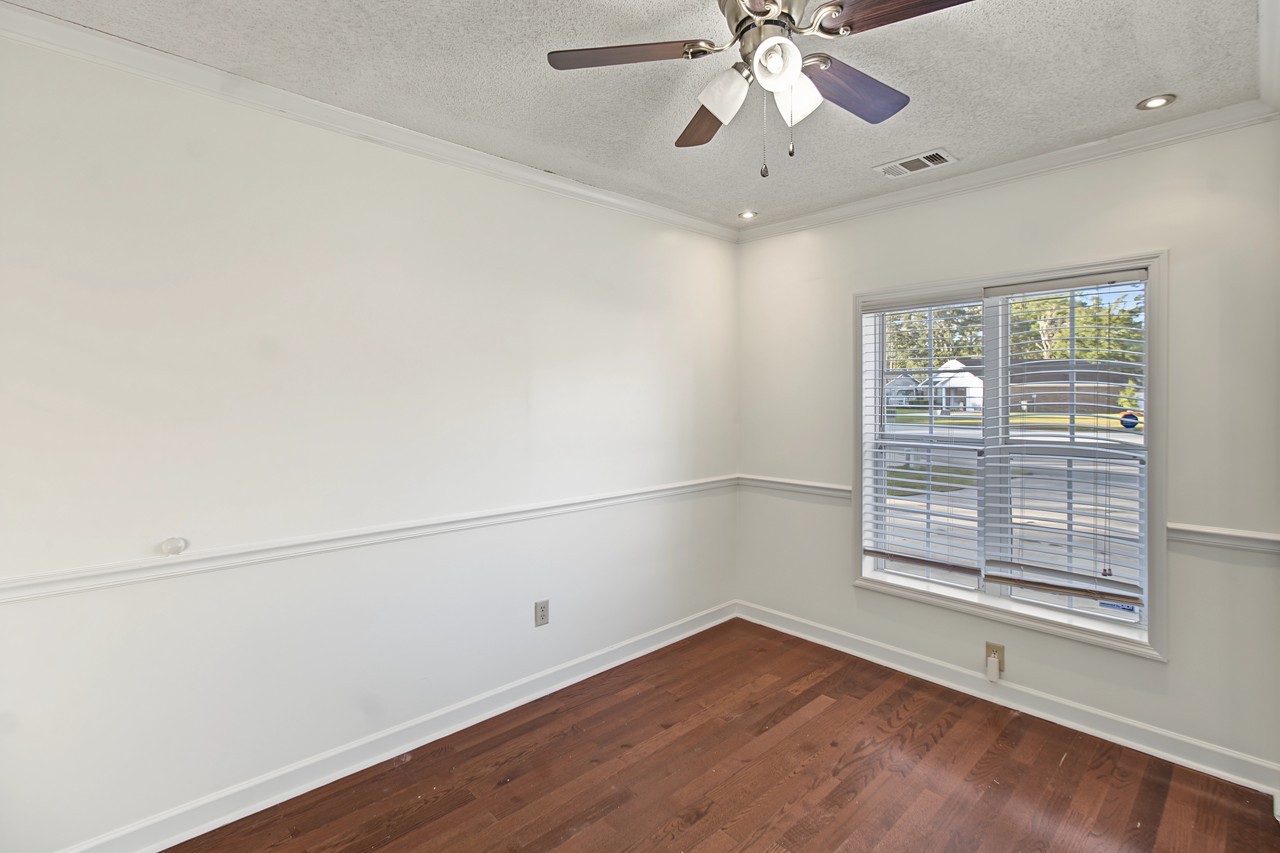 807 Barony Ct #1 - Photo 3 of 38