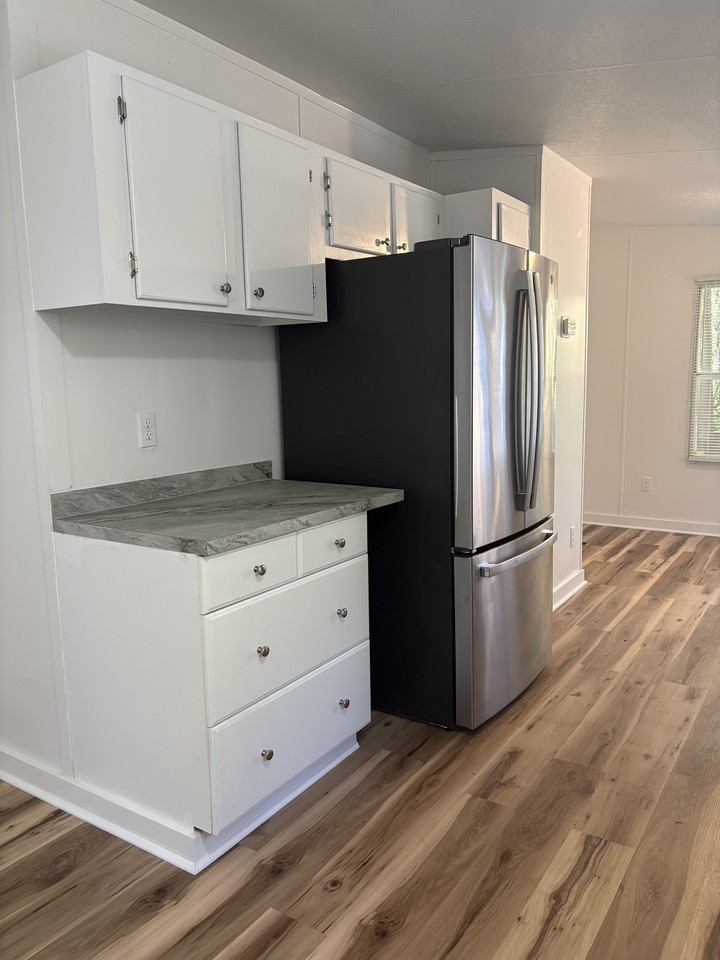 925 Salters St #1 - Photo 4 of 16