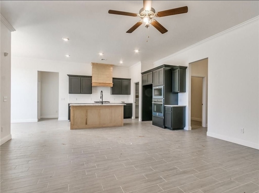 9091 Overlook Dr #1 - Photo 3 of 10
